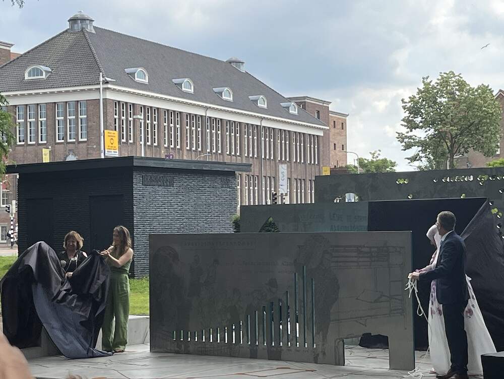 Eerbetoon gastarbeiders 4