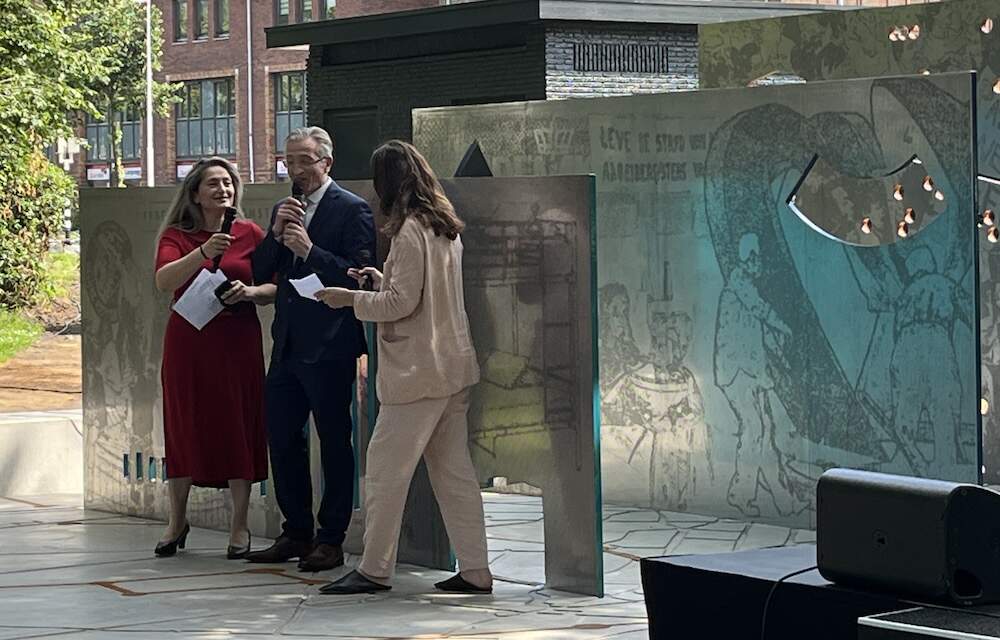 Eerbetoon gastarbeiders 8