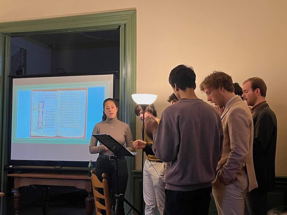 Kathedrale koor met liederen over Sint Maarten