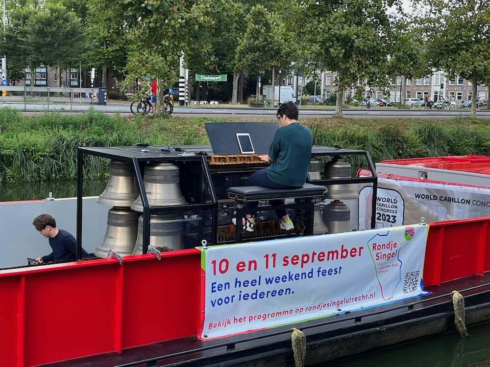 Rondje Singel met Malgosia Fiebieg op varende beiaard 11 september 2022 2