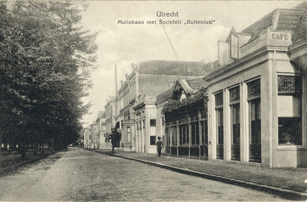 Gezicht in de Maliebaan te Utrecht met rechts het caf restaurant Buitenlus 1915 HUA