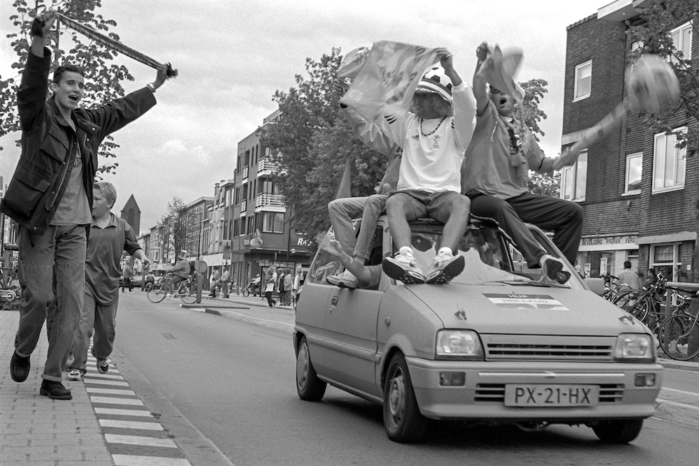 Na overwinning Nederland Joegoslavi Amsterdamsestraatweg