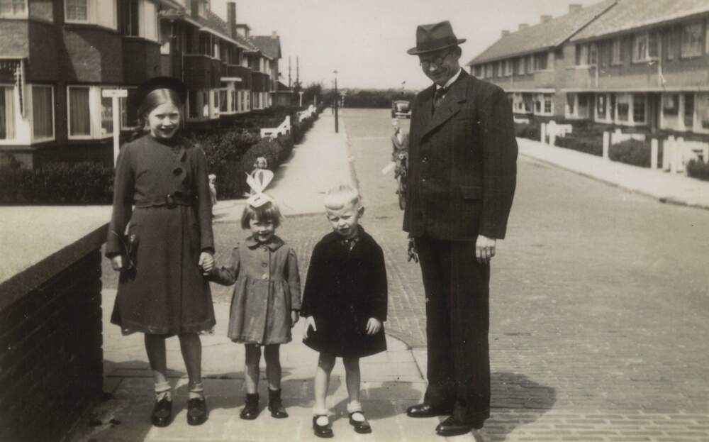 Gezin van der Veen Profdr Magnuslaan te Maartensdijk