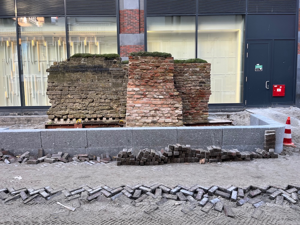 Fragment van Johanniterklooster in kasteel Vredenburg 60.000 kilo naast TivoliVredenburg sinds 2024 terug van weggeweest