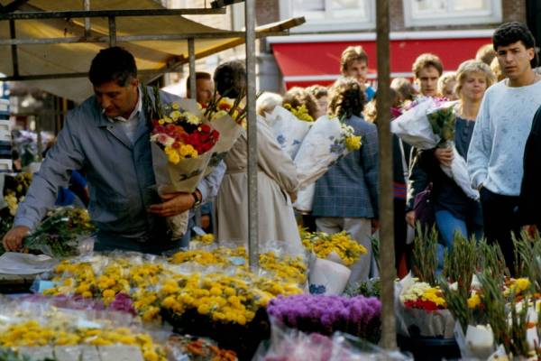 Bloemenmarkt Bakkerbrug 1987
