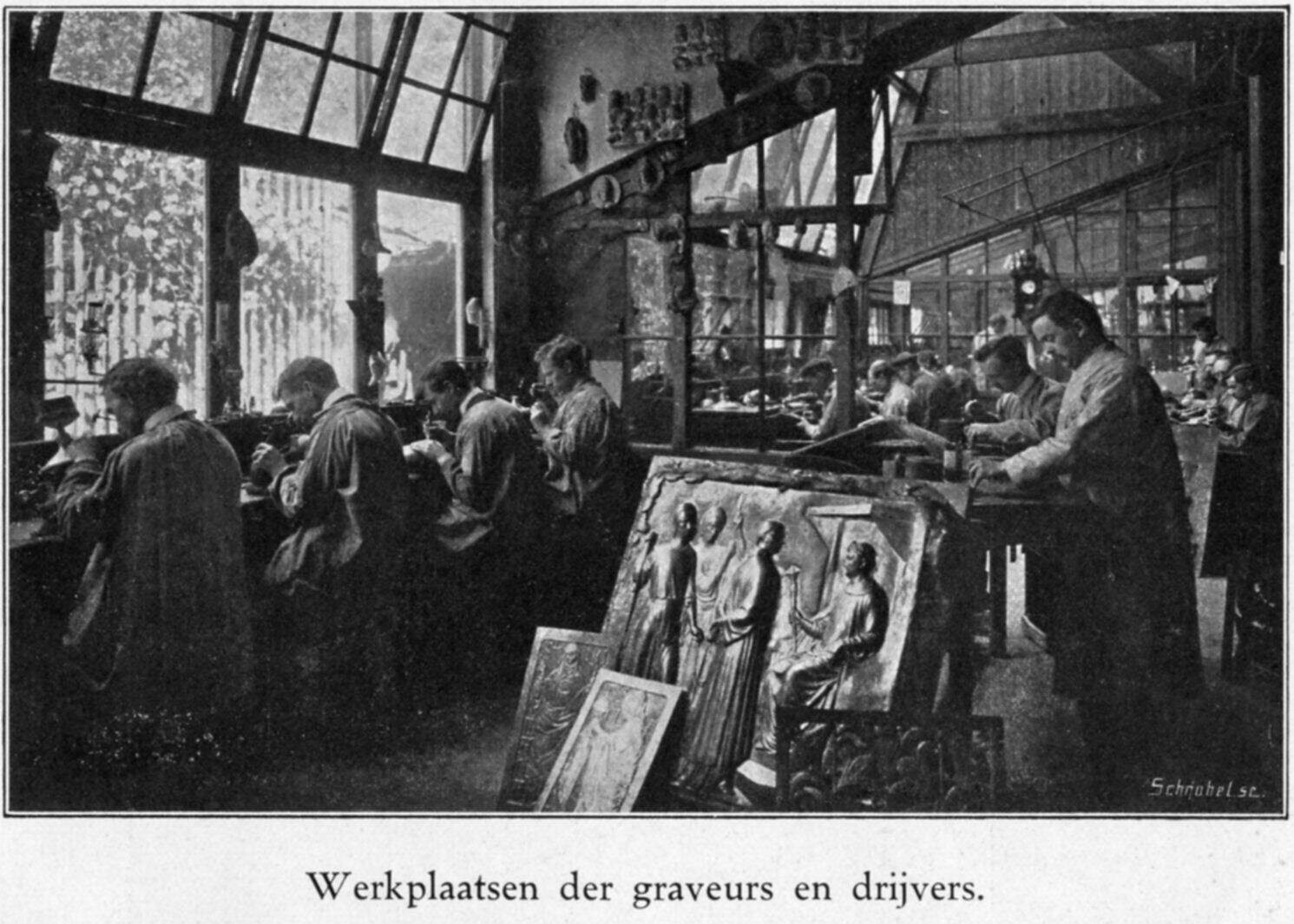 Interieur van de Edelsmederij Brom werkplaats graveurs en drijvers