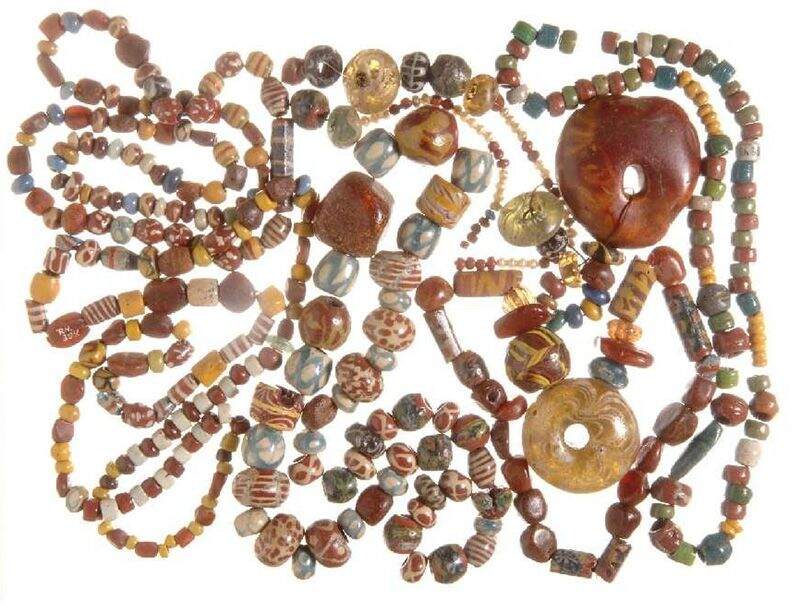 Halssnoeren Rhenen 800p