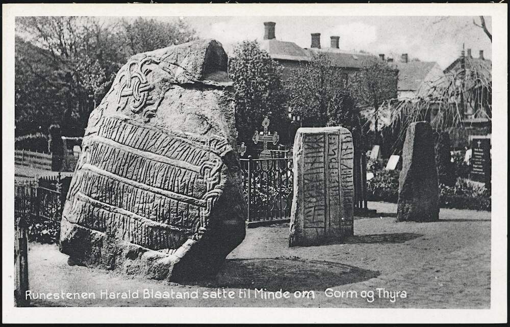 Harold Bluetooth and Gorm foto 1900 Wikipedia