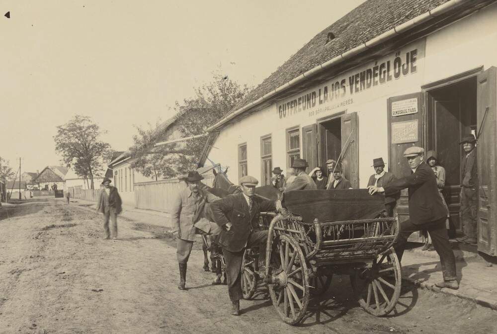 Van Heerdt en Van Giffen in Hongarije