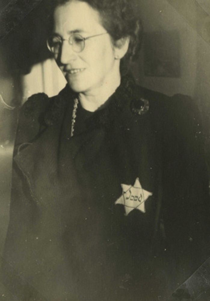 1943 De verplichte ster voor onze Joodsche medeburgers. 1943