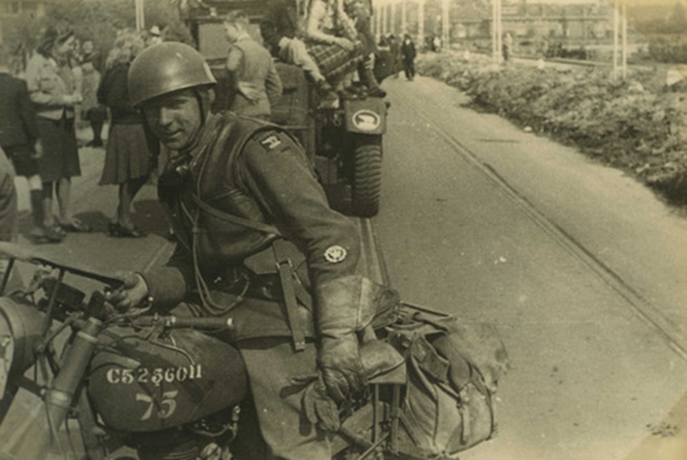 1945 7 mei Aankomst Geallieerden 7 mei 1945 2