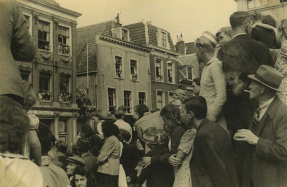 1945 na 7 mei Bevrijding. Volksspelen. augustus 1945