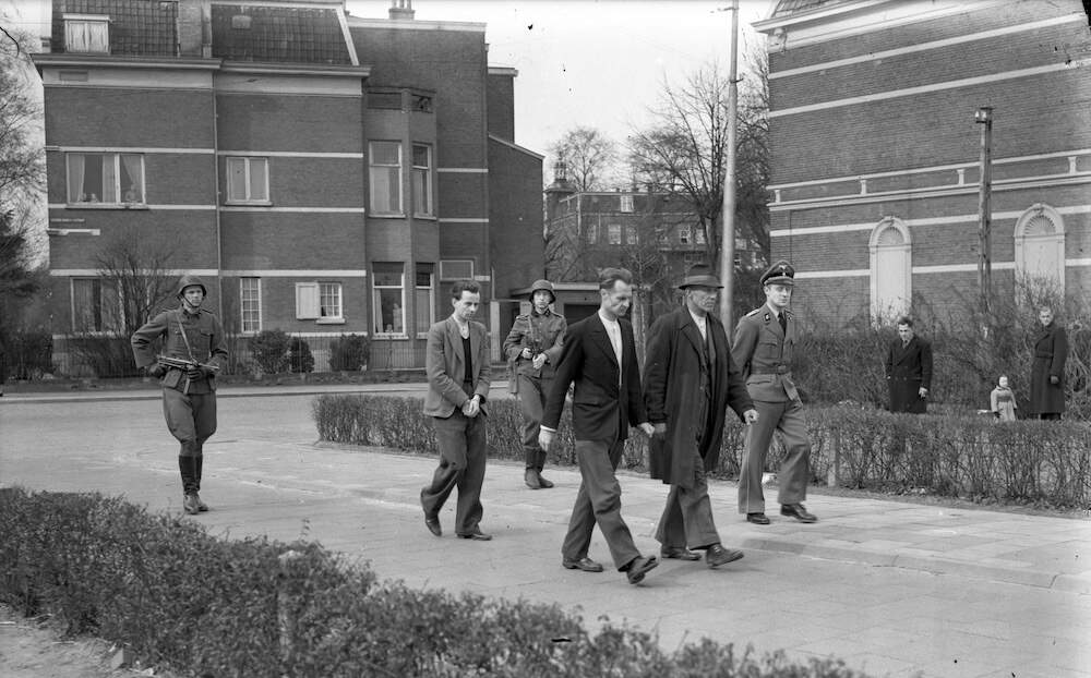 Afbeelding van een scne uit de film Een Weg naar Fort De Bilt op de Biltstraat te Utrecht FF van der Werf HUA