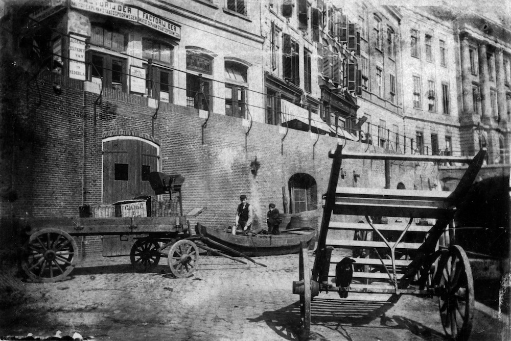 1907 Werf en werfkelder stadhuisbrug Moesman HUA
