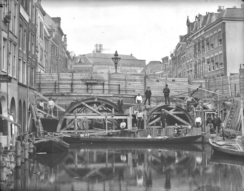 1910 Herstel Maartensbrug
