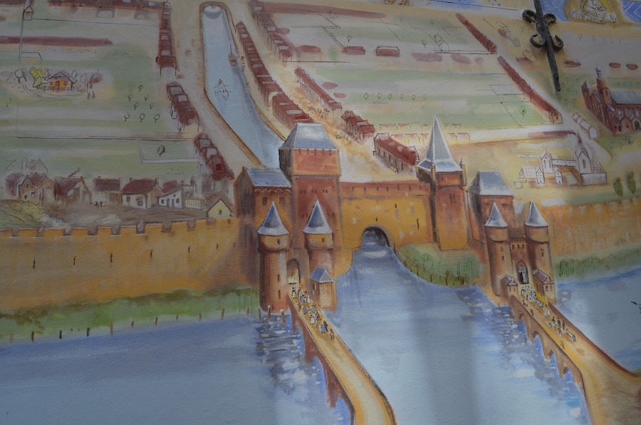 6 De historische Tolsteegpoort