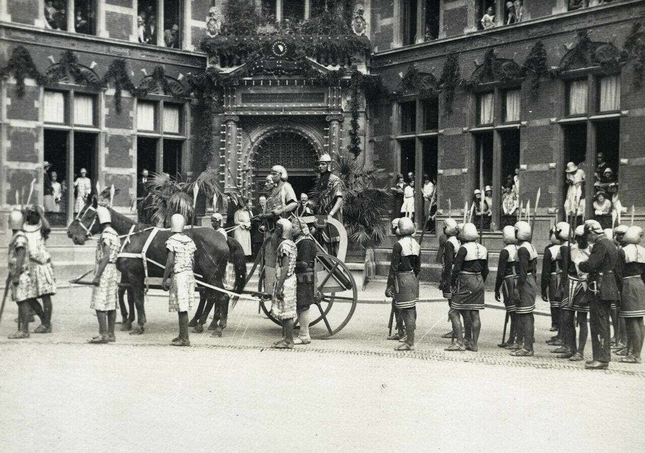 Ichnaton Maskerade Ichnaton Maskerade